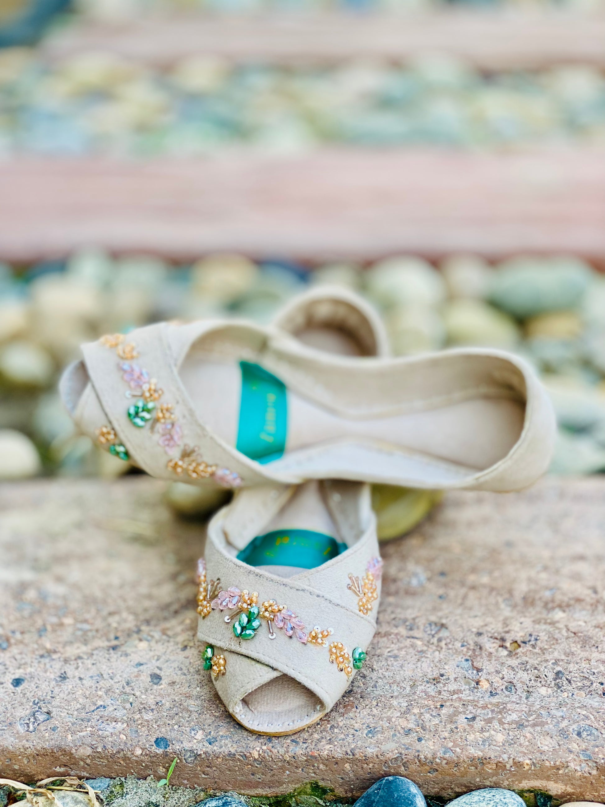 Chaandni - Golden beadwork Wedding Khussa        - Zumrut by Amir 