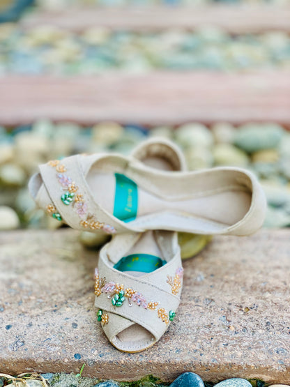 Chaandni - Golden beadwork Wedding Khussa        - Zumrut by Amir 