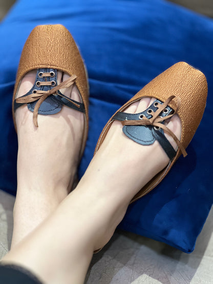 Black Blend - Sleek Leather Khussa - Zumrut by Amir 