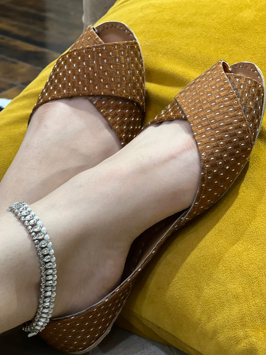 Earth Cross - Brown Casual Khussa - Zumrut by Amir 