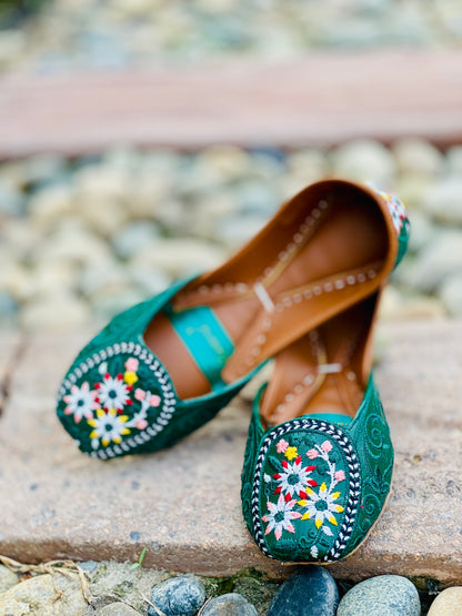 Leaflight Charm - Green Vibrant Floral Khussa - Zumrut by Amir 