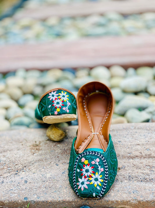 Leaflight Charm - Green Vibrant Floral Khussa - Zumrut by Amir 