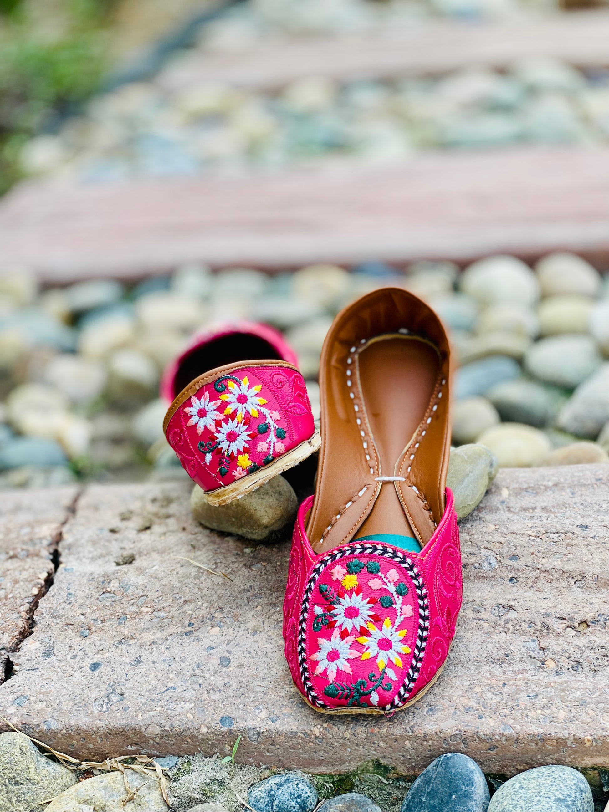 Crimson Charm - Deep Pink Bold Khussa - Zumrut by Amir 