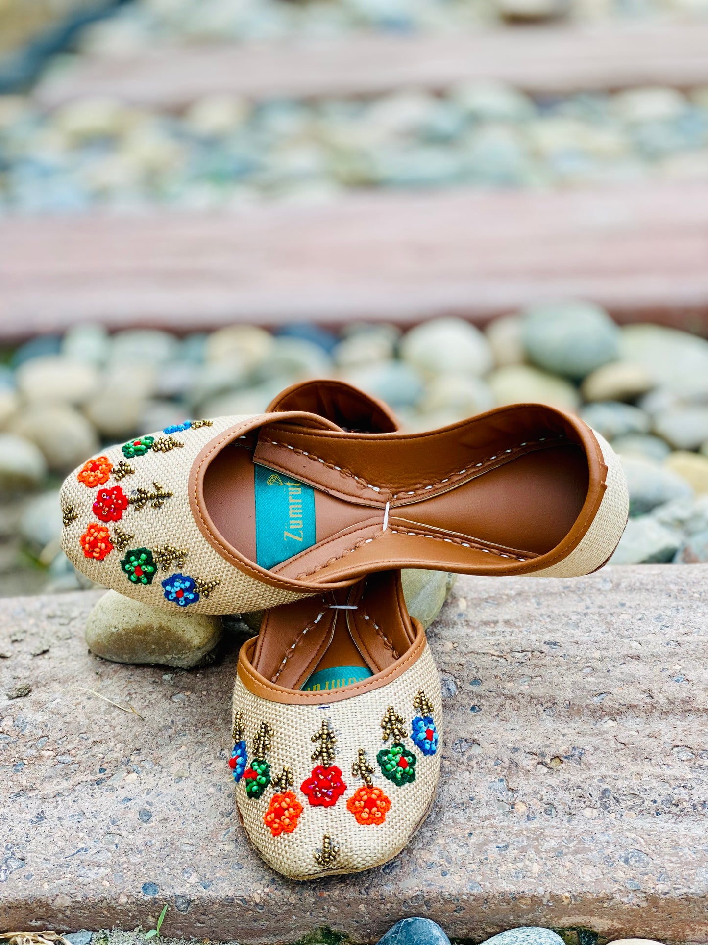 Mehek-e-Gul - Premium Beadwork Wedding Khussa - Zumrut by Amir 