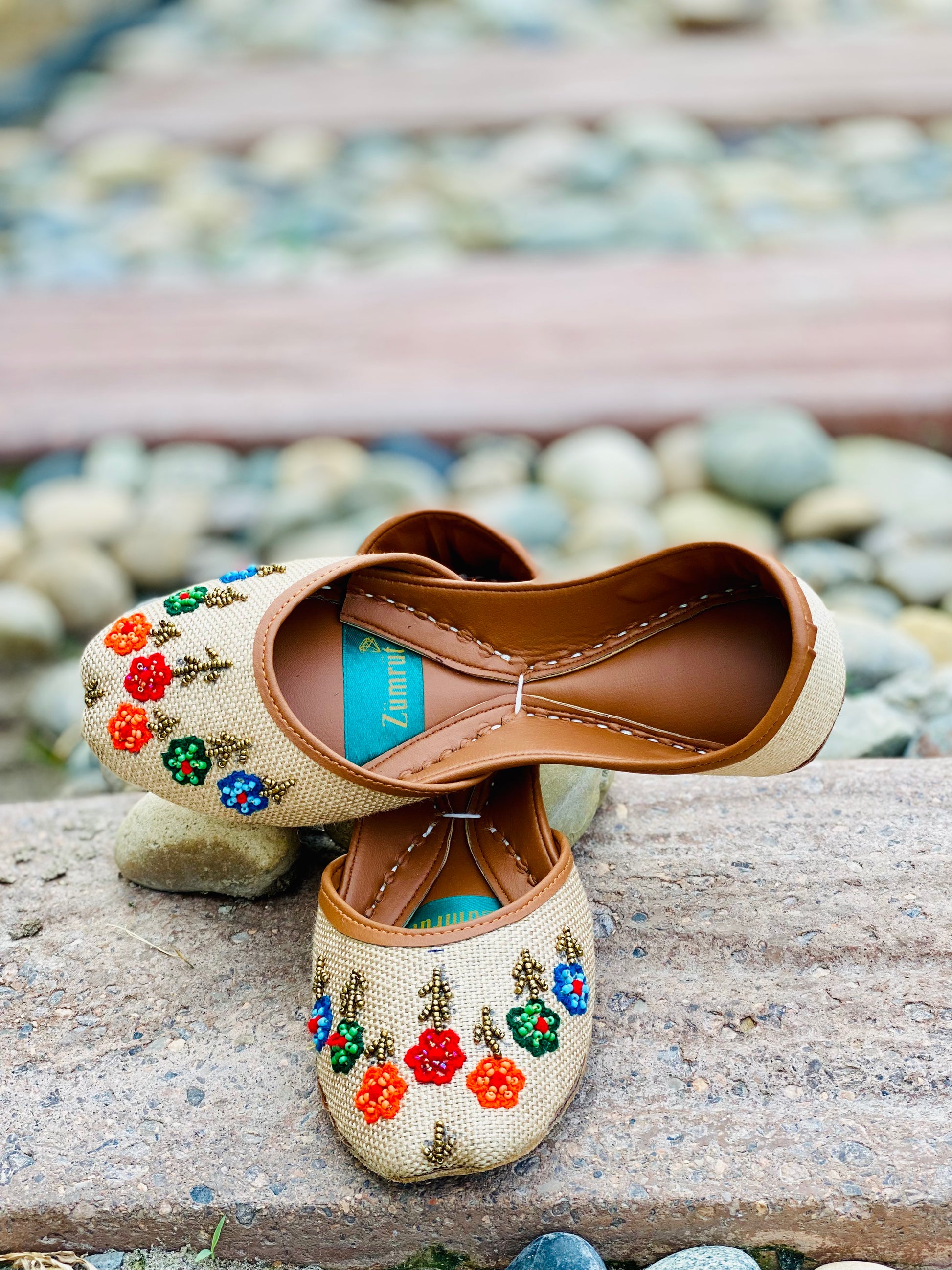 Mehek-e-Gul - Premium Beadwork Wedding Khussa - Zumrut by Amir 