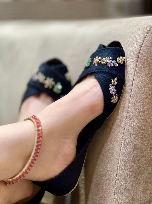 Shabnoor - Black Luxury Wedding Khussa - Zumrut by Amir 