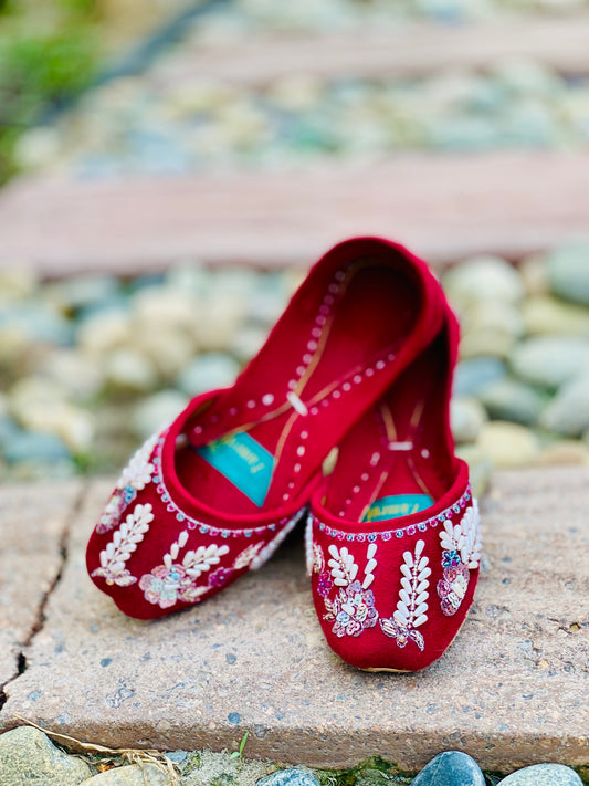 Surkh Gulab - Red Wedding Khussa     - Zumrut by Amir 